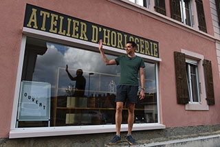 Atelier d�horlogerie Micha�l Villaz: l�Horlogerie au c�ur de la campagne. Saint-Cierges, octobre 2018. Reportage de Dany Schaer, journaliste photographe